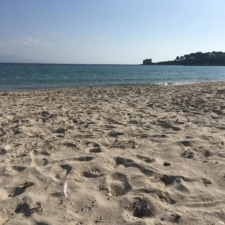 Sand'ana House