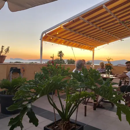 Sand'ana House Bed and Breakfast 2*